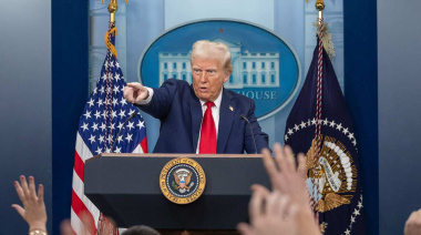 Trump demanda a la BBC por 10.000 millones de dólares