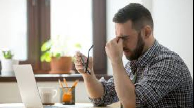 El teletrabajo tiene un coste en salud mental que nadie ve