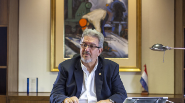 Los sindicatos consideran insuficiente el reajuste salarial y los empresarios apuntan a una decisión política