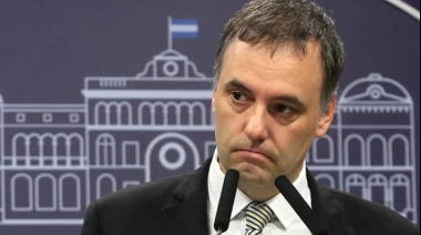 El jefe de Gabinete de Milei en Argentina renuncia tras meses de escándalos de corrupción