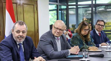 El Gobierno presume del crecimiento récord y la inflación cero, pero la deuda pública aumentó 14% en un año