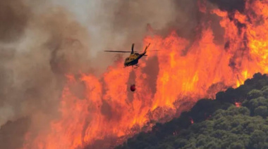 Decenas de miles de evacuados por incendios en el sur de Europa en plena ola de calor