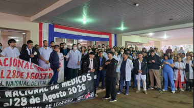 Más de 300 Médicos Presentaron su Renuncia.