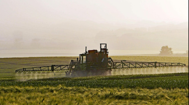 La reforma ómnibus UE sobre pesticidas: un ataque frontal al medio ambiente, la salud y la sociedad