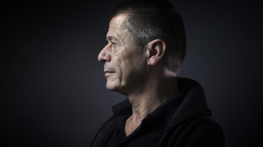 Emmanuel Carrère: “Tengo la impresión de que nuestros hijos van a vivir en un mundo de pesadillas”