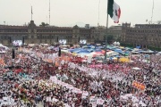 Fiesta anticipada en el Zócalo de México