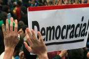 La Democracia Estorba
