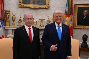 Trump pide que la justicia israelí indulte a Netanyahu porque es «un héroe»