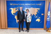 FMI cierra revisión y permite a Paraguay acceder a unos 285 millones de dólares