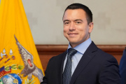 Ecuador: Noboa impulsa la instalación de bases militares extranjeras