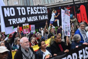 Trump concluye gira por Reino Unido con desacuerdo sobre Palestina y en medio de fuertes protestas