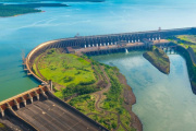 Paraguay insiste en mantener los gastos socioambientales de Itaipú