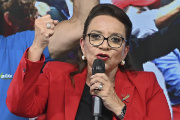 La presidenta de Honduras denuncia un golpe apoyado por Trump