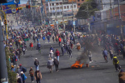 Legislativo de Bolivia aprueba ley de estados de excepción en plena crisis política y social