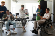 Los albergues no son inclusión: una reflexión sobre la Ley N° 32697 y el derecho a vivir en comunidad