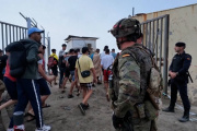 Miles de inmigrantes regresan a Marruecos desde el enclave español de Ceuta