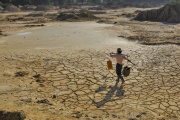 Neoliberalismo hídrico extremo y mercantilización del agua en la Argentina de Milei