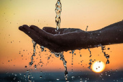 El agua no es un trámite