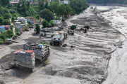 Mientras el Himalaya se derrite, las inundaciones mortales se convierten en la nueva normalidad