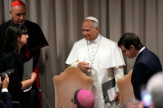 El papa León XIV pidió no delegar decisiones humanas a la Inteligencia Artificial