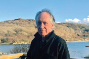 Ian McEwan: “Solo un tonto volcaría en Internet sus pensamientos más íntimos”