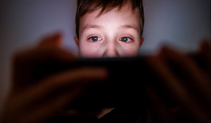 El uso excesivo del celular, asociado a 1 de cada 5 casos de depresión juvenil